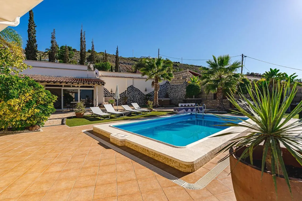 אדחה Luxusvilla Sol Y Mar Mit Grandiosem Meerblick וילה