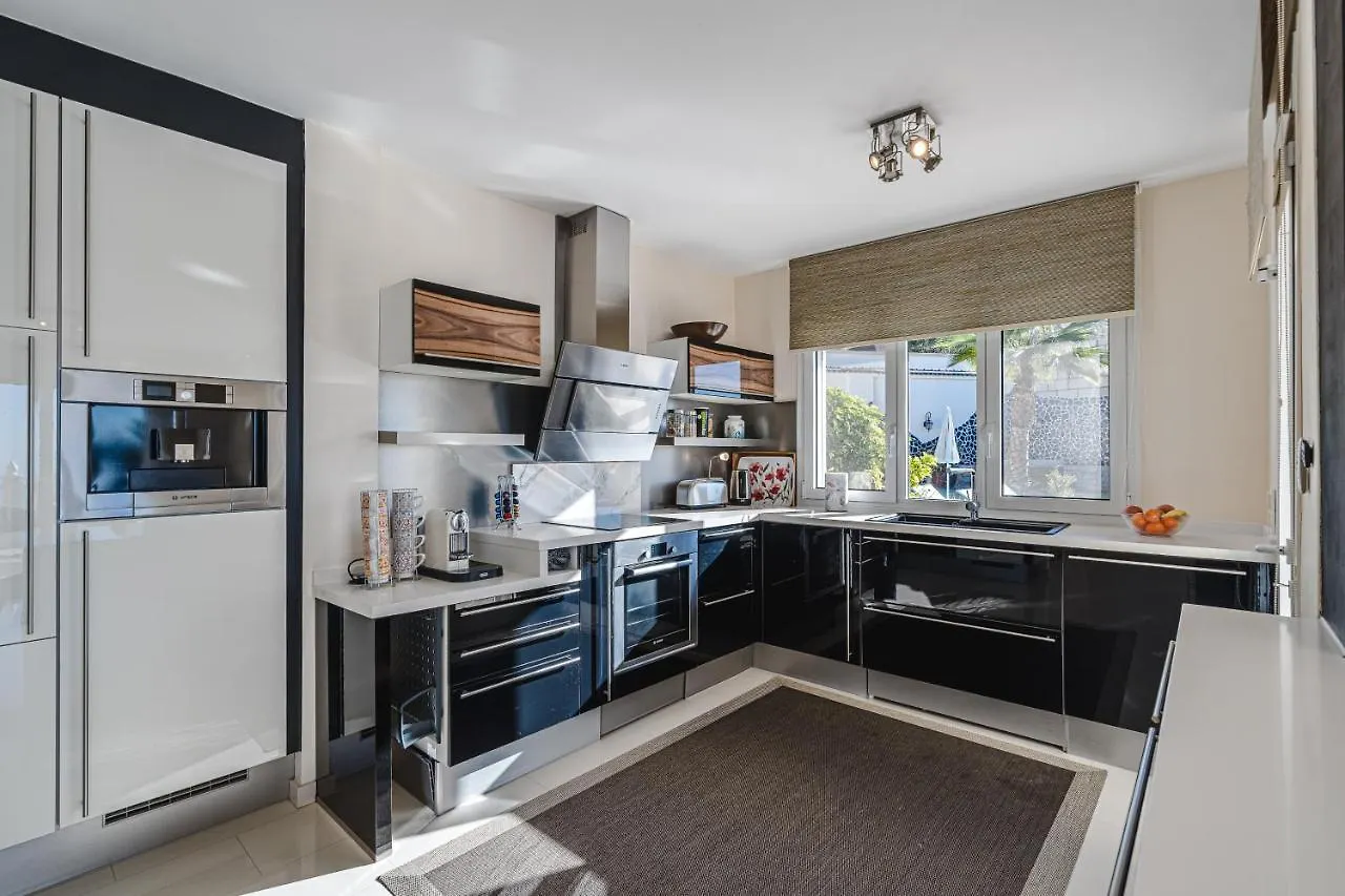אדחה Luxusvilla Sol Y Mar Mit Grandiosem Meerblick 0*,  ספרד